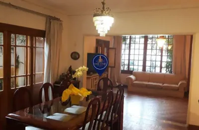 Casa de luxo em mirandópolis: 3 quartos, 3 suítes, 2 salas, 4 banheiros, 2 vagas e 300m². confira!