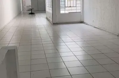 Ponto para locação, luz, são paulo, sp aproximadamente 300 m² com pé direito quase 4 metros, tem escritório/depósito grande separado no fundo