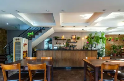 Predio comercial com 5 banheiros e 700m², em uma otima localização, na vila mariana