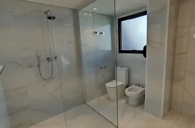 Cobertura duplex semi mobiliada com 490m² no real parque – 3 suítes, 6 vagas e varanda ampla