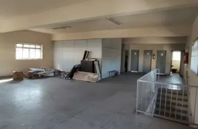 Loja comercial para locação com 170m² localizado no butantã