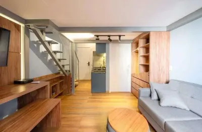 Loft duplex de 35m² mobiliado com terraço para locação, vila madalena, são paulo, sp. com 1 suíte, sala de tv, varanda.