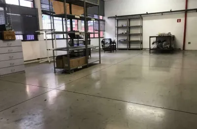 Excelente prédio comercial  no cambuci com 4 pavimentos 2000m² metros construídos.