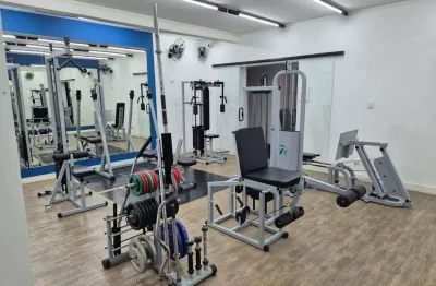 Flat de 33m² mobiliado à venda, moema, são paulo, sp. com 1 dormitório, sacada,  1 vaga de garagem com manobrista.