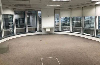 Conjunto comercial de 330m² para locação, brooklin, são paulo, sp. com banheiro, ar condicionado, 10 vagas de garagem, ótima localização