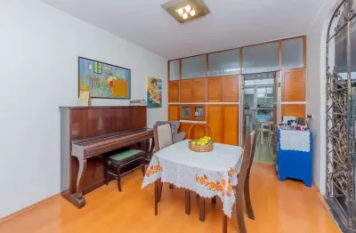 Casa de 361m² à venda, vila monumento, são paulo, sp. com 4 dormitórios, sendo 2 suítes, sala ampla, garagem para até 6 veículos.