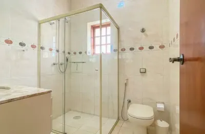 Casa alto padrão de 275m² à venda, cambuci, são paulo, sp. com 5 dormitórios, sendo 3 suítes, cozinha completa, 4 vagas para garagem.