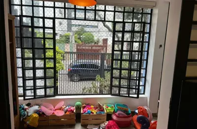 Casa para venda, com 4 dormitórios, 2 suítes, 2 vagas e 320m2 localizado na aclimação, são paulo, sp