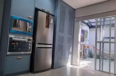 Casa de 130m² à venda, vila gumercindo, são paulo, sp. com 3 suítes com sacada, sala com lavabo, 2 vagas para auto, ar condicionado em todos ambientes