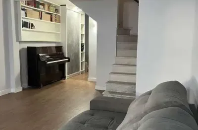 Venda de casa impecável com 2 suítes no jardim das acácias, são paulo-sp!