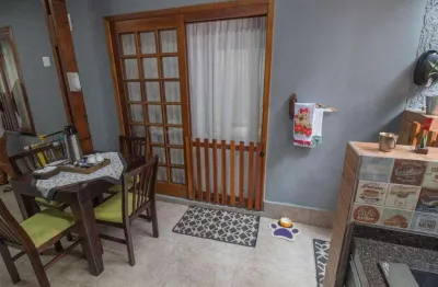 Casa com 3 quartos para alugar no Várzea de Baixo, São Paulo 