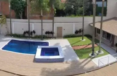 Casa à venda de 828m² na fazenda morumbi, são paulo, sp. recém reformada com 5 suites, hidromassagem, closets e 9 banheiros