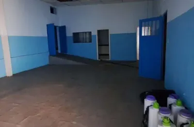 Galpão de 810m² para venda e locação, com 4 banheiros, 8 salas e 8 vagas de garagem, localizado no vila moinho velho, são paulo, sp.