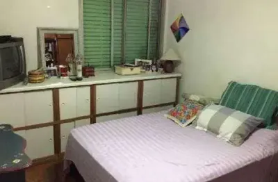 Apartamento à venda com 3 dormitórios, 1 suíte, 1 vaga e 111m², localizado em moema