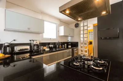 A 700 metros do parque ibirapuera,apartamento à venda, mobiliado, com 2 dormitorios e 75m²