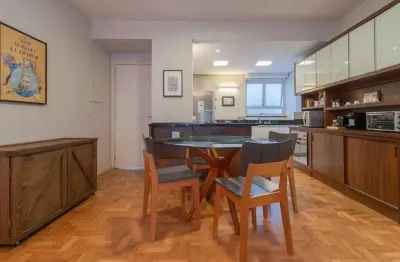 Apartamento de 81m² para venda, mobiliado com 2 dormitórios sendo 1 suite, 2 banheiros, localizado em itaim bibi