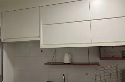 Excelente apartamento com 3 dormitórios sendo 1 deles suíte no bosque da saúde