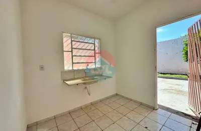 Casa com 2 quartos para alugar na Rua A, 11, Pascoal Ramos, Cuiabá