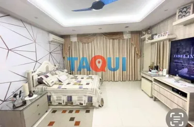 Casa a venda tríplex com 5 quartos, sendo 2 suítes no portinho, cabo frio - rj