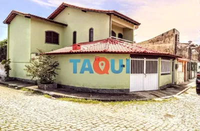 Casa à venda com 4 quartos, sendo 1 suíte e varanda, ville blanche, cabo frio - rj