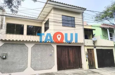 Casa duplex independente à venda com 3 quartos, sala, palmeiras, cabo frio - rj