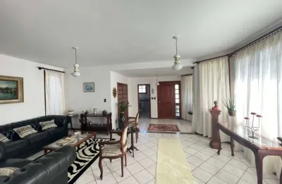 Casa com 5 quartos à venda na rua berlim, --, córrego grande, florianópolis por r$ 2.180.000