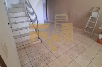 Alugo sobrado na chácara belenzinho com3 dormitórios  sendo uma suíte