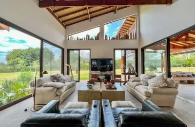 Casa de campo no exclusivo condomínio recanto das flores na cidade de indaiatuba são paulo.