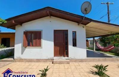 C771 - Residência de esquina localizada em região de moradores