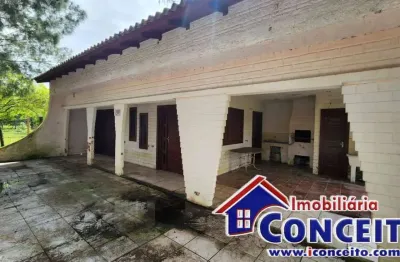 C791 - residência com 2 terrenos no centro de mariluz