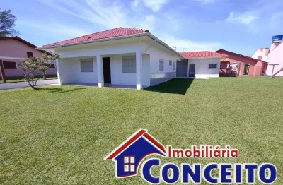 C825 - excelente residência a 350 metros do mar no balneário mariluz