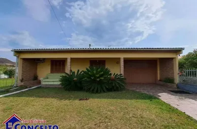 Ca101 - residência composta com 02 dormitórios localizada em mariluz