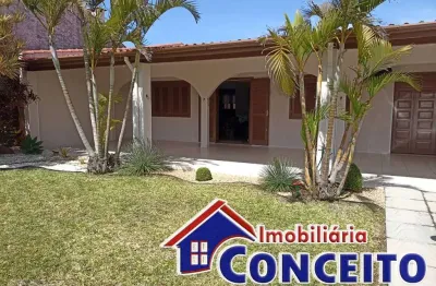 C305 - excelente residência em ótima localização em mariluz