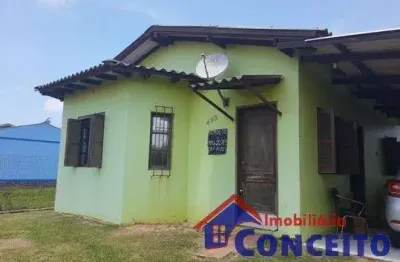 C150 - residência em ótima localização a 500 metros do mar