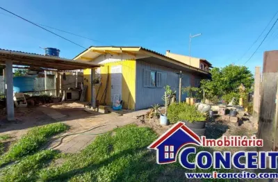 C19 - residência de esquina localizada a 150 metros do mar