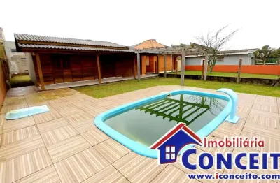 C153 - excelente residência a 150 metros do mar localizada em mariluz