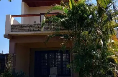 C514 - excelente residência localizada em região de moradores em albatroz