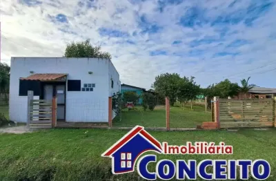 C39 - kitnet localizado em região de moradores no balneário albatroz