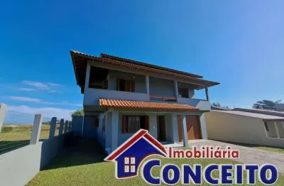 C254 - excelente residência composta de 04 dormitórios com vista para o mar