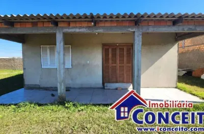 C205 - residência de esquina em região tranquila no balneário marisul