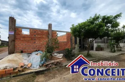 C252 - residência de esquina localizada no balneário albatroz