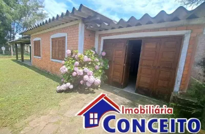 C547 - imóvel de esquina a 300 metros do mar localizado em santa terezinha