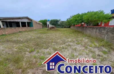 T241 - excelente terreno medindo 300m² localizado em região de moradores