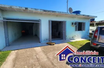 C204 - residência localizada em região de moradores no balneário albatroz