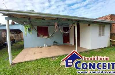 C268 - ótima residência com 02 dormitórios no balneário mariluz