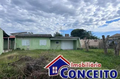 C587 - residência localizada a 400 metros do mar no balneário ipiranga