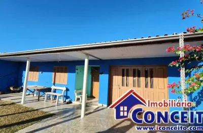 C613 - residência localizada a 200 metros do mar no balneário imara