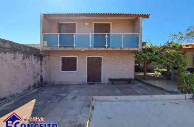 C621 - Ótima residência localizada a beira mar no Balneário Mariluz