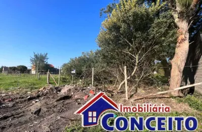 T281 - ótimo terreno medindo 300m² no balneário albatroz