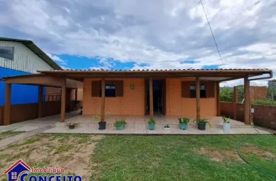 C710 - Excelente residência localizada no Balneário Santa Terezinha